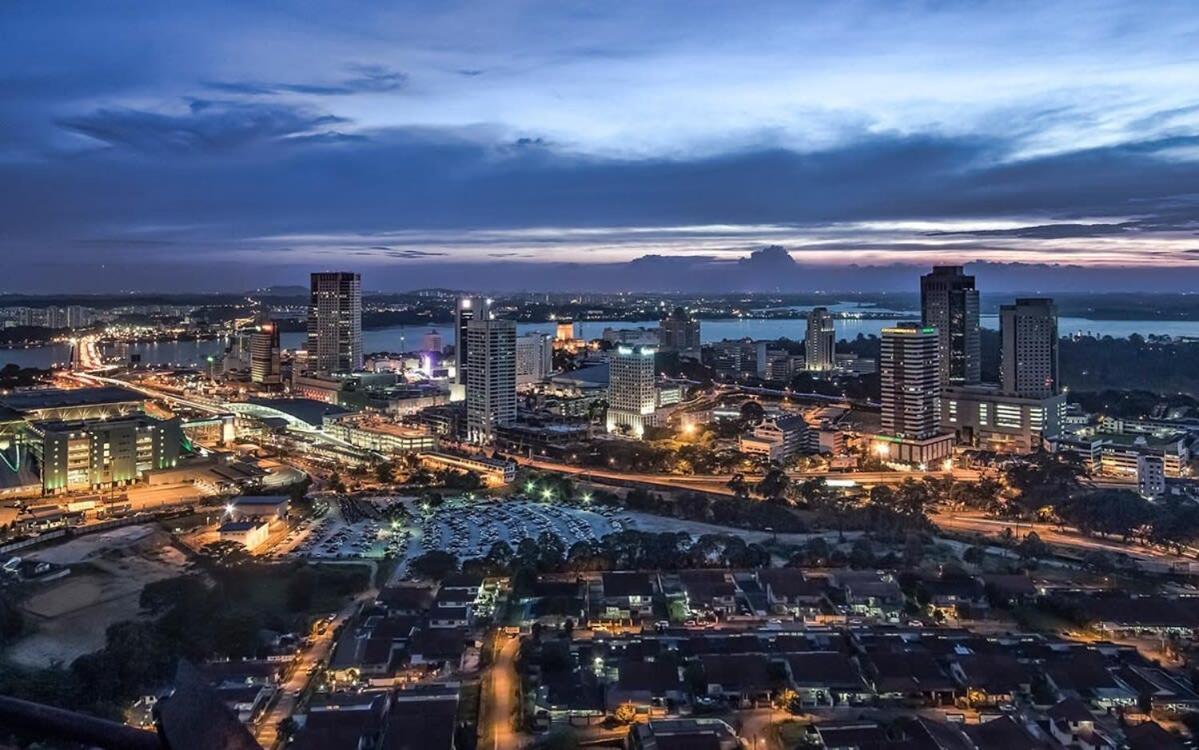 Cozy & High Floor Suite In Suasana Jb 15, Views 新山 外观 照片